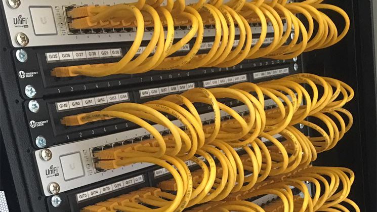 Rack build with tidy labeling